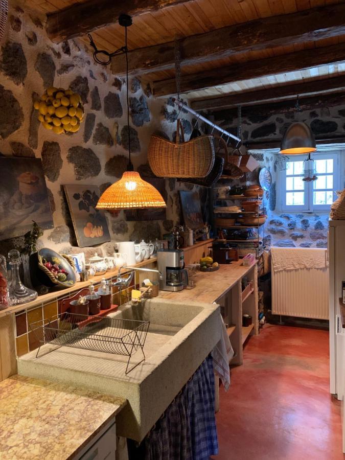Le Potala Bed & Breakfast Le Bouchet-Saint-Nicolas Eksteriør bilde