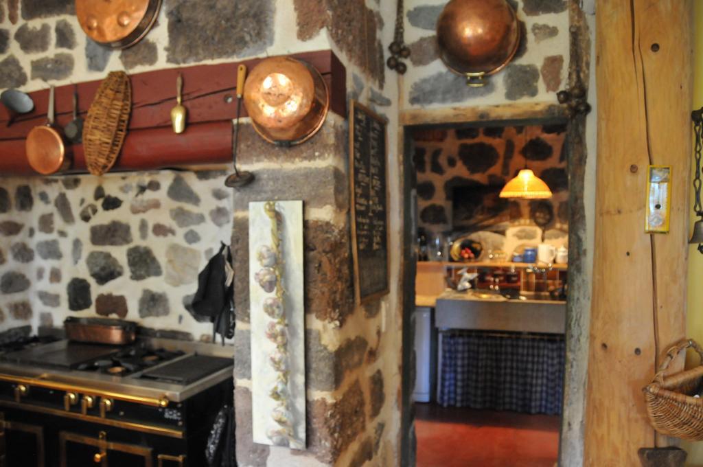 Le Potala Bed & Breakfast Le Bouchet-Saint-Nicolas Eksteriør bilde