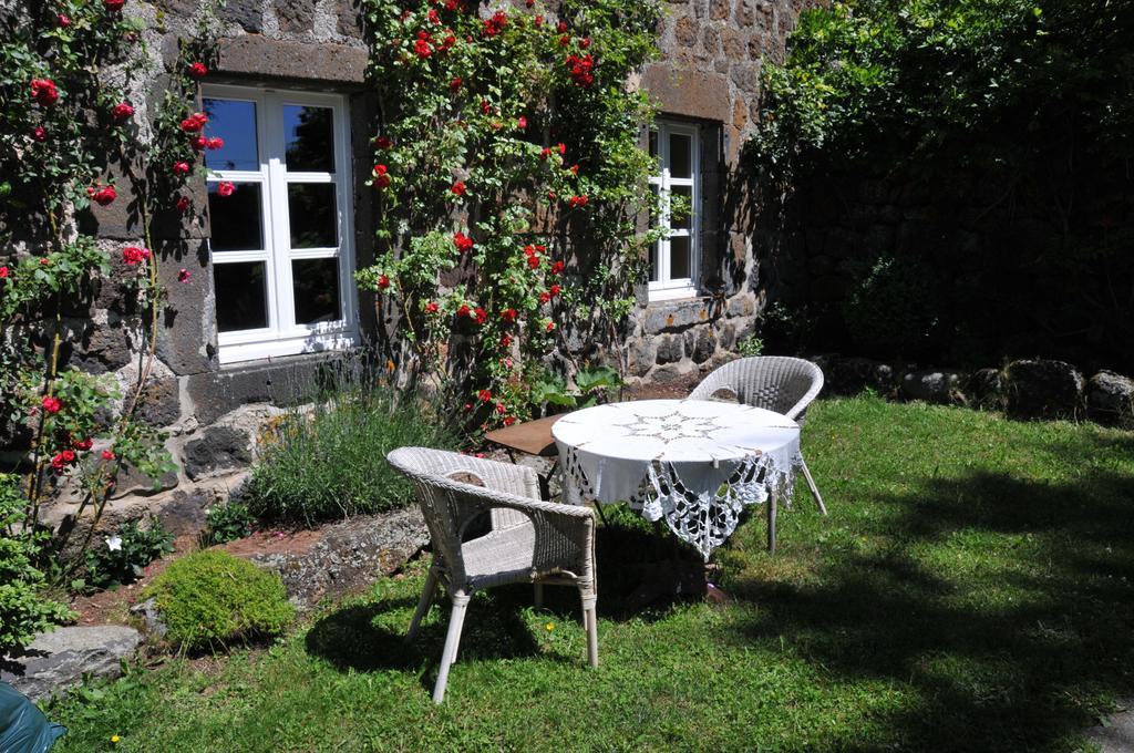 Le Potala Bed & Breakfast Le Bouchet-Saint-Nicolas Eksteriør bilde